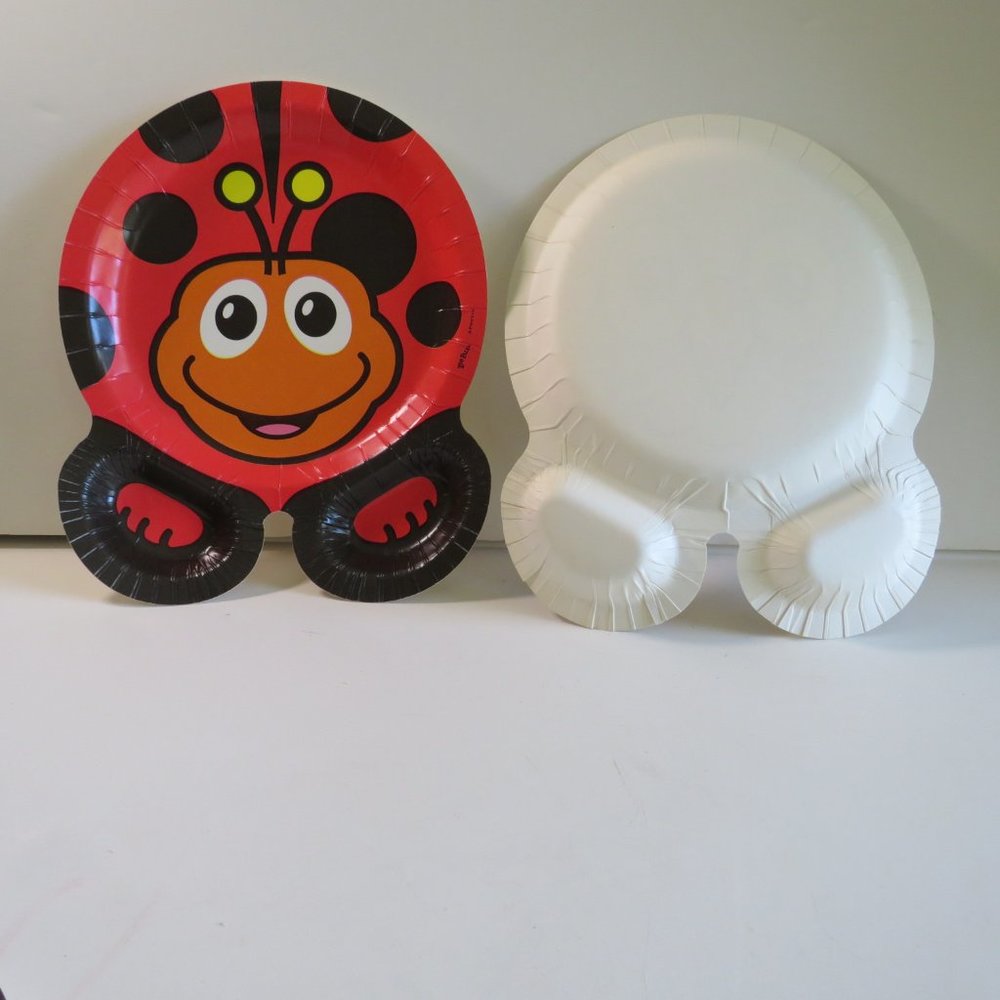 LADYBUG SMILEY FACE ZOO PALS Hefty paper plate (1 item)